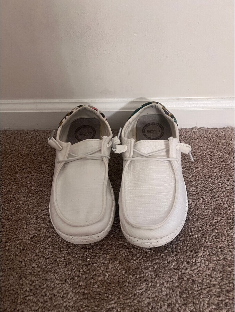 Hey Dude Wendy Funk  Chambray White Abstract women size 7